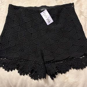 Fabrik Lace Shorts - size M side zipper, NWT! Cotton
